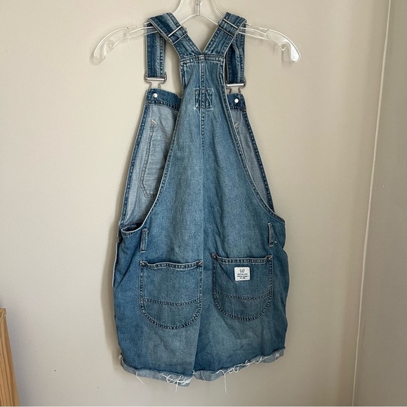 GAP Overall Shorts (size medium) - Picture 2 of 3